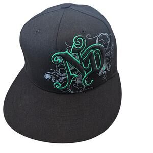 Vintage Notre Dame Fitted Hat Cap Flat Bill Black 90s Fighting Irish ND Script